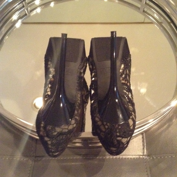 Black Lace Illusion Platform - Picture 2 of 8